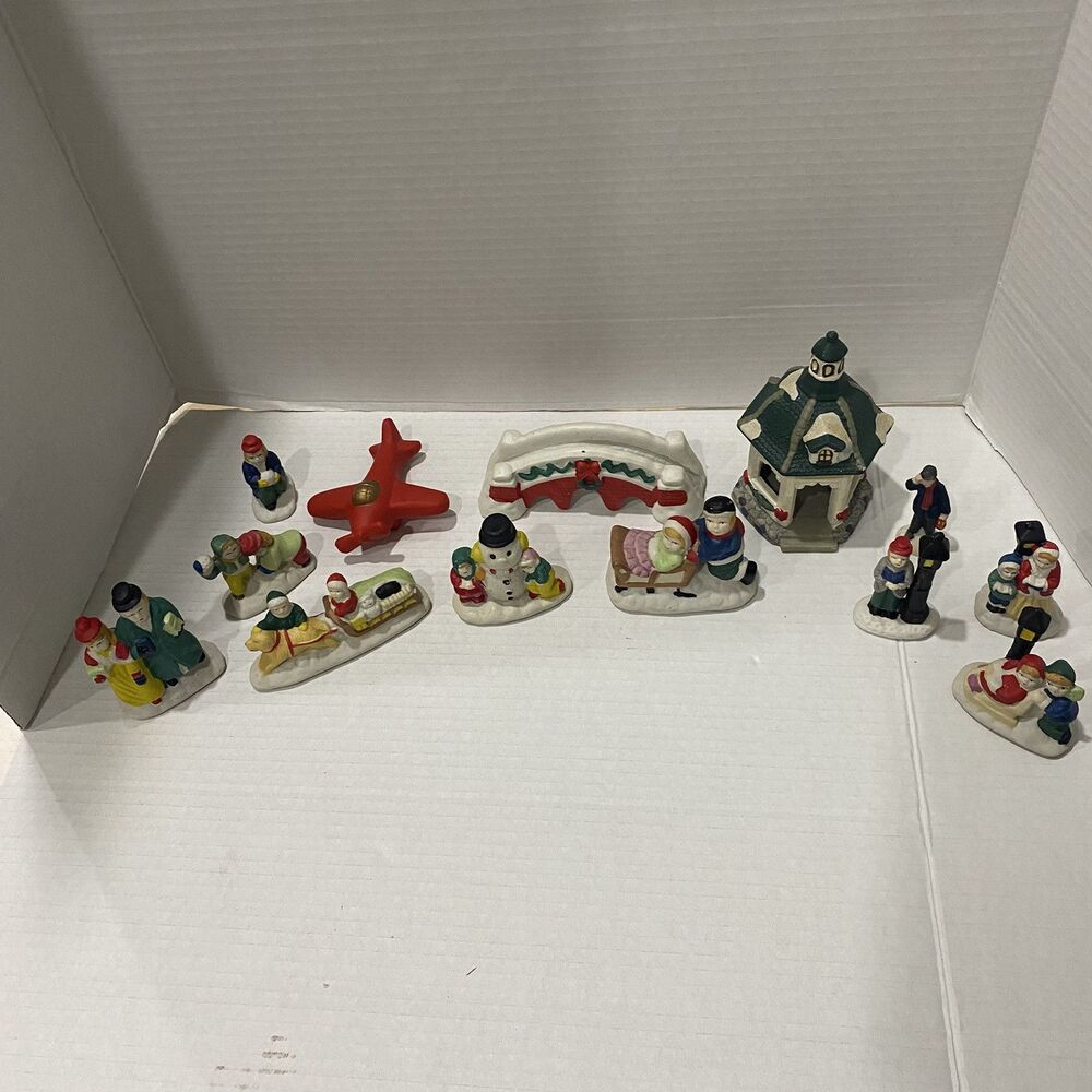 Cobblestone And Unbranded Ceramic Christmas Figures Lot Of 12
